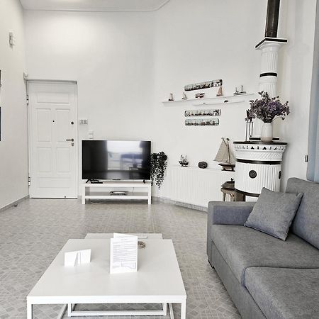 Lagonisi Beach House Kalivia Thorikou Exteriör bild