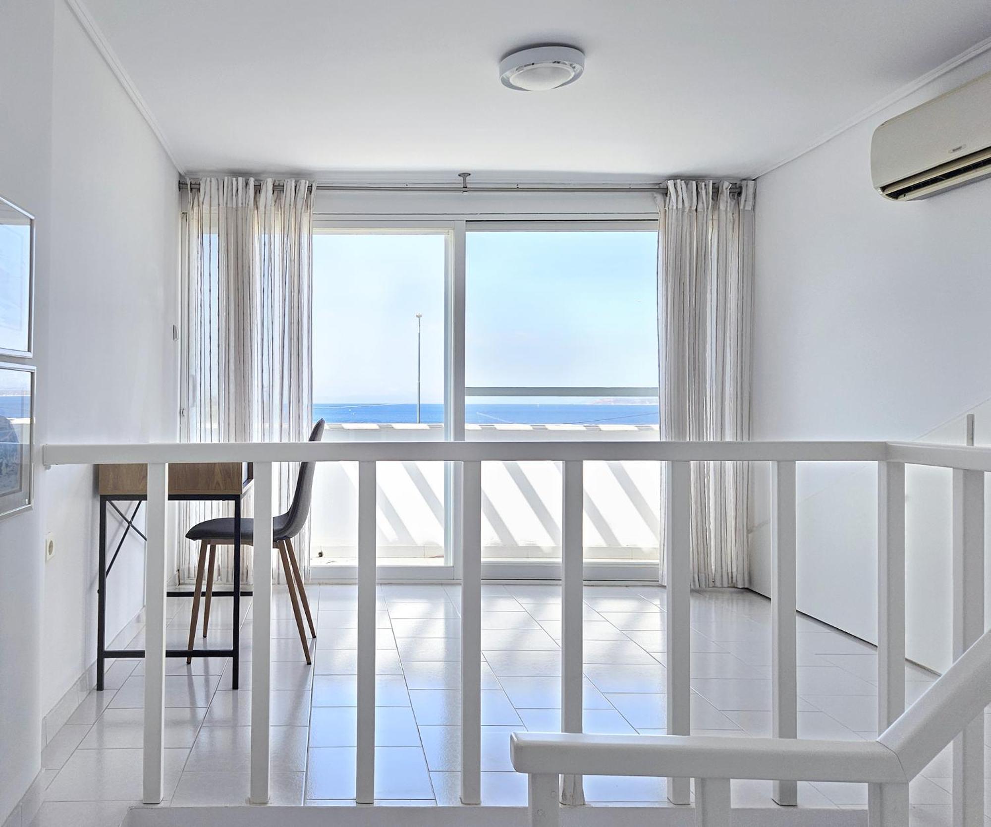 Lagonisi Beach House Kalivia Thorikou Rum bild